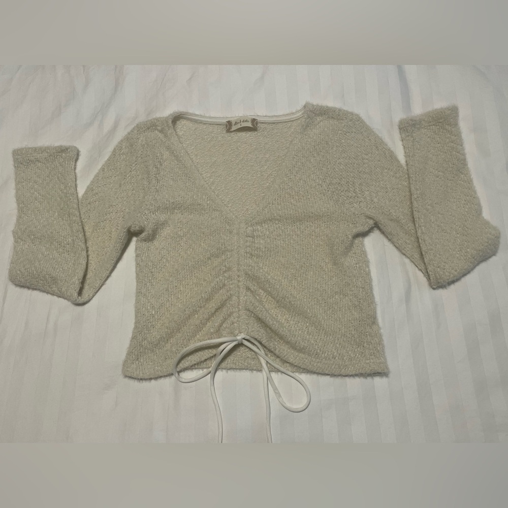 Altar'd State Cropped Sweater Size Small Fuzzy Adjustable Long Sleeve Top Cream